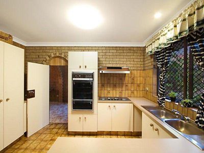 15 Lancelot Street, Rochedale South