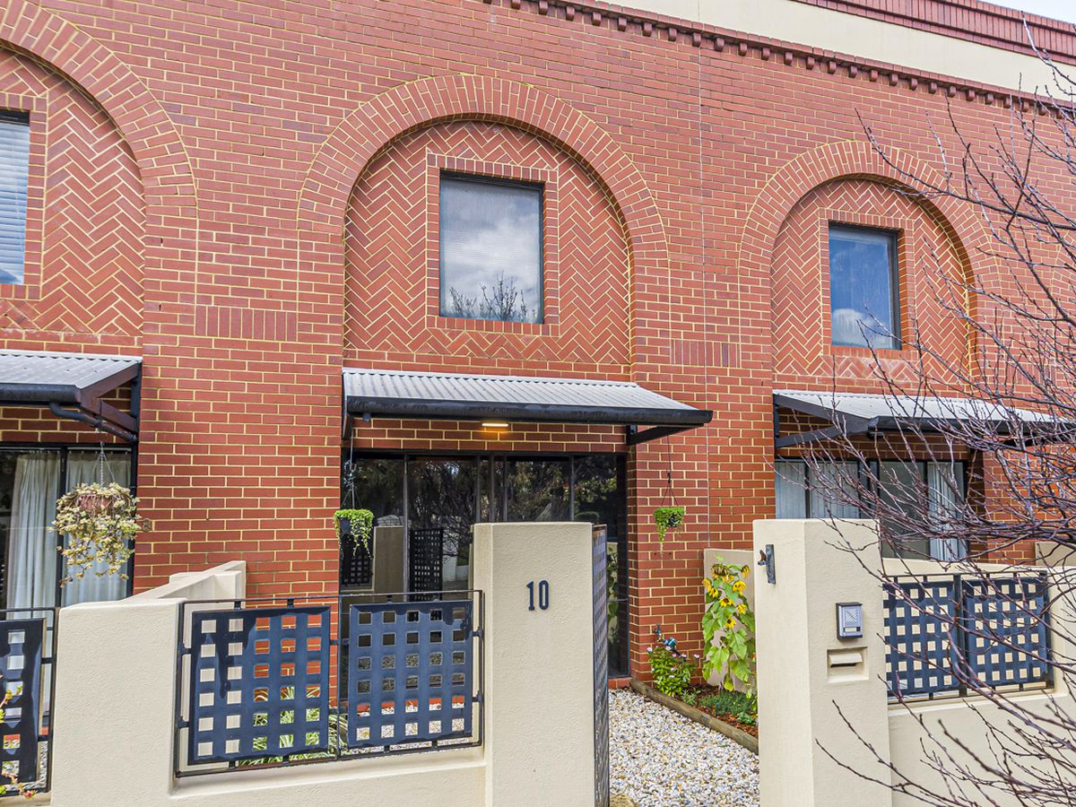 10 Little Shenton Lane, Northbridge