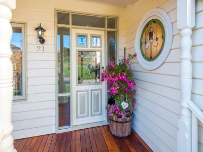 21 Tennyson Street, Woodend