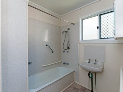 56 Naomi St, Bundamba