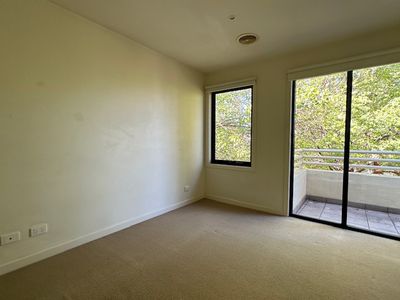 21E Browns Road, Clayton