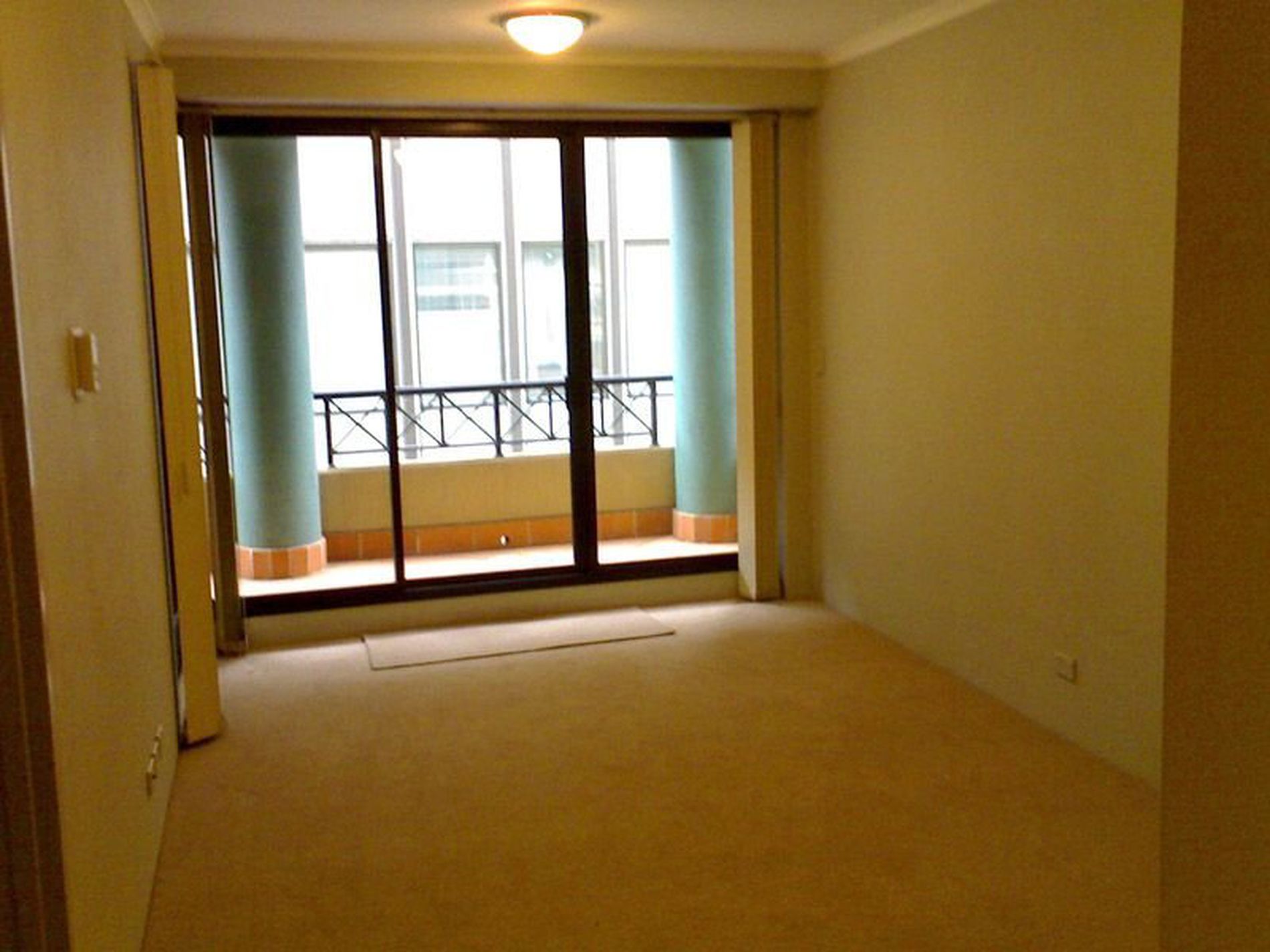 1303 / 1 Hosking Place, Sydney