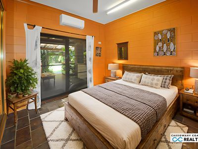 755 Ellerbeck Road, Carruchan