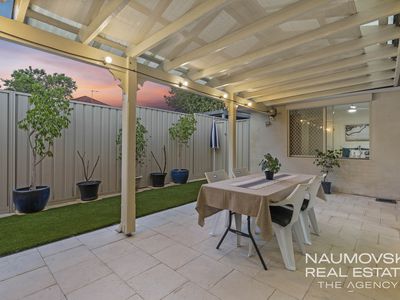 2 / 4 Townshend Avenue, Balcatta