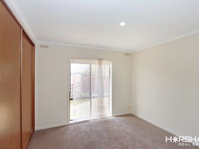 1 / 9 Young Street, Horsham