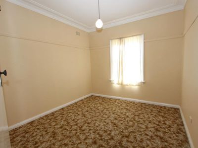 1 / 121 Bentinck Street, Bathurst