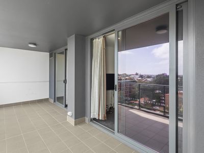 128 / 172 Railway Parade, West Leederville