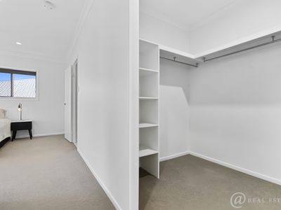 25 Sea Salt Drive, Lammermoor