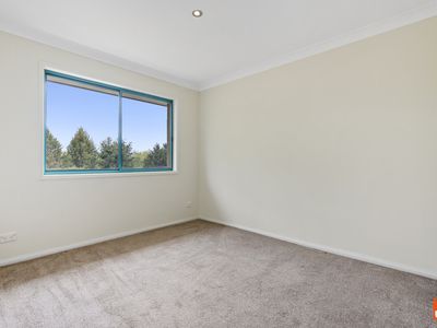 48 53 McMillan Crescent, Griffith