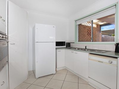 2 / 3 Hoop Court, Maroochydore