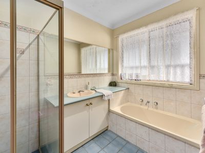 2 Heathfield Way, Mount Gambier