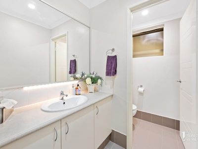 14 Santalum Crcs, Halls Head