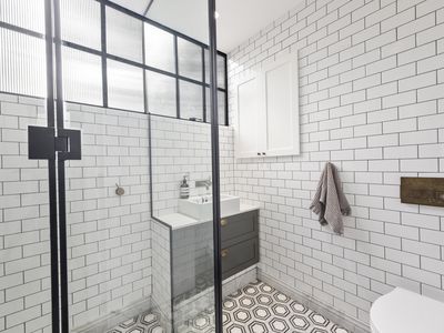 132 Bridge Road, Glebe