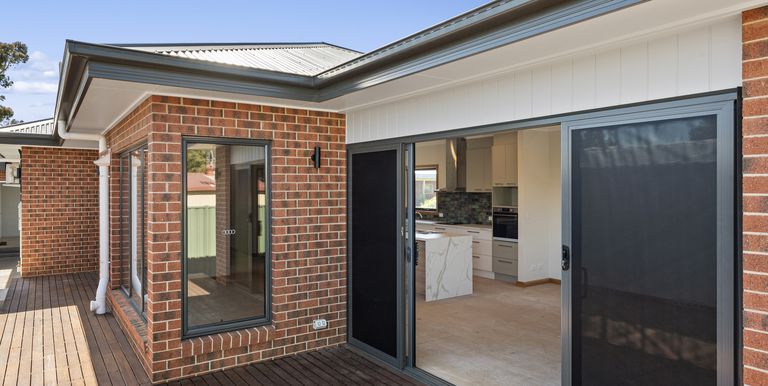 2 / 14A McGuinness Street , Euroa