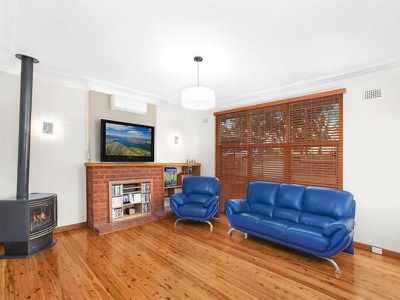 9 Lurgarno Parade, Lugarno