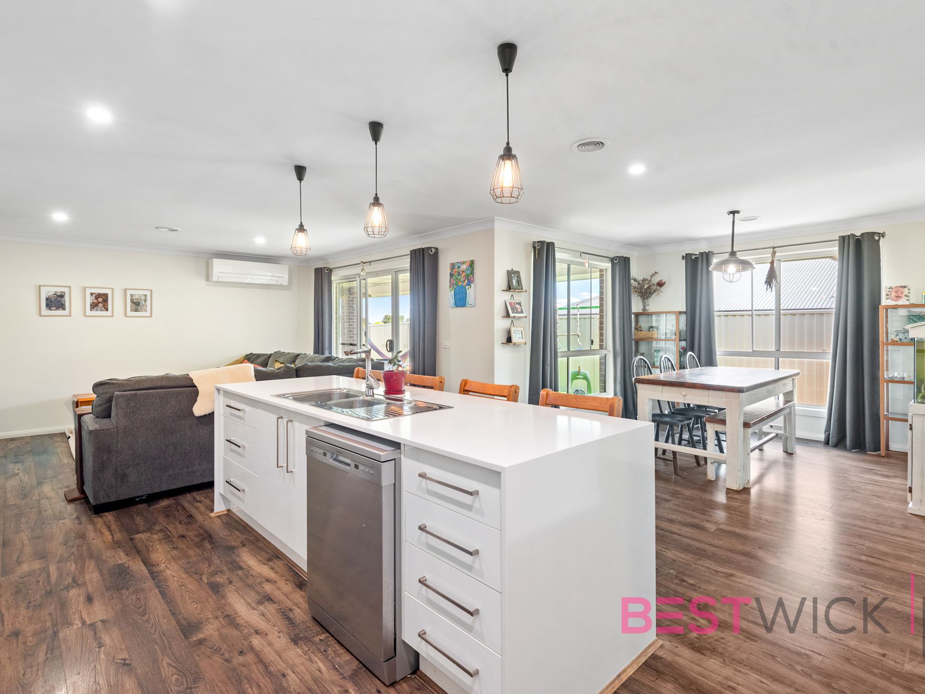 73 Graham Drive, Kelso