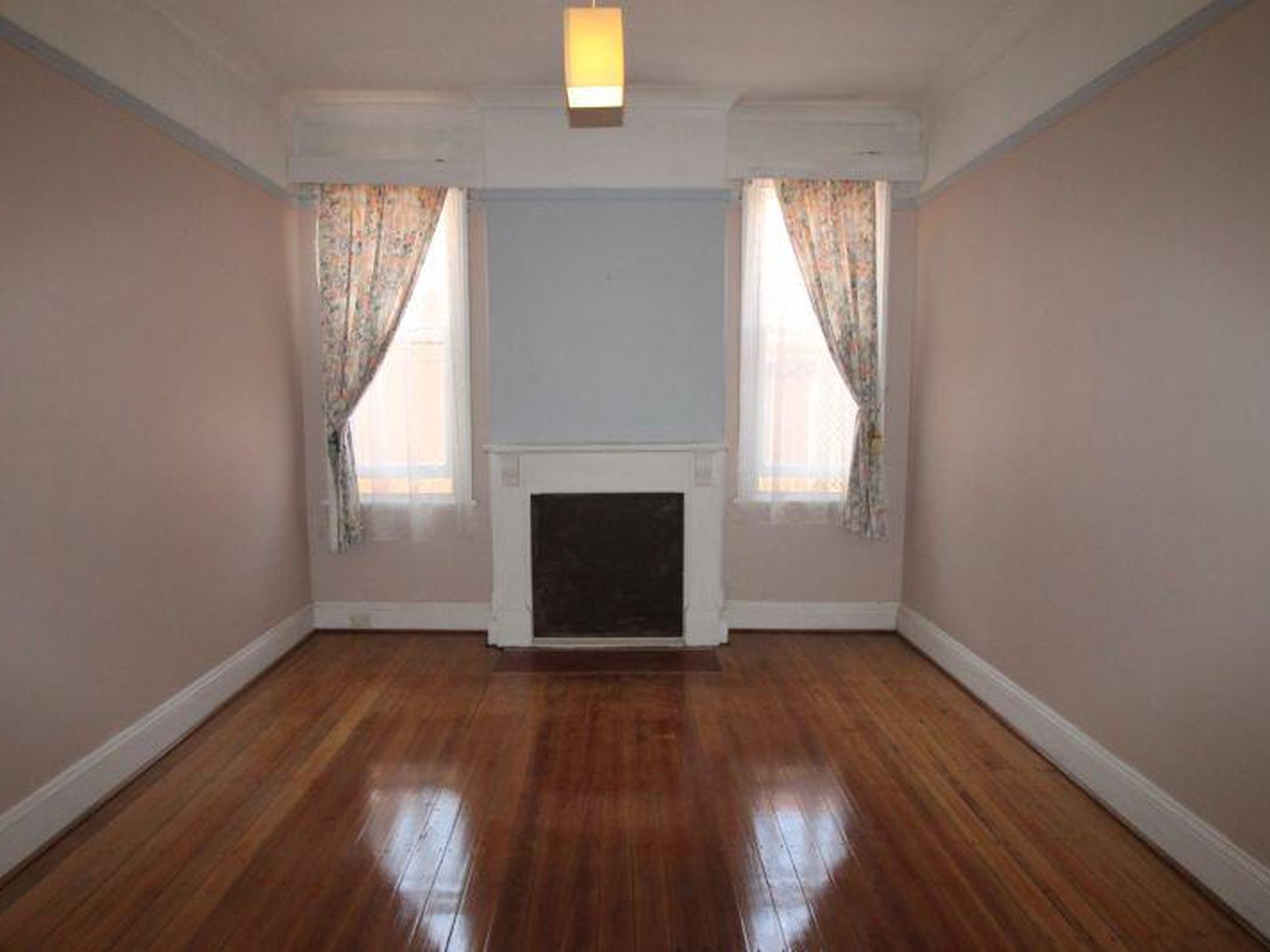 62 Wollongong Road, Arncliffe