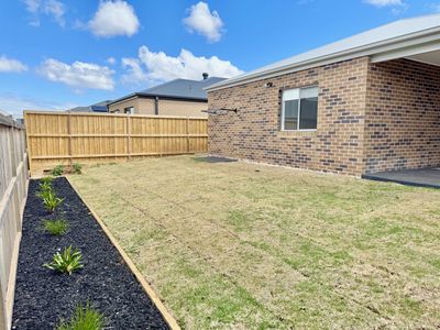 16 Shallow Road, Weir Views