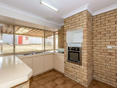 7 Wood Court , Leda