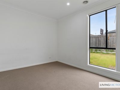 16 Benambra Street, Tarneit