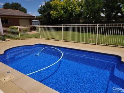 5 Westminster Court, Dubbo