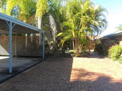2 / 6 Kehlet Street, Pialba