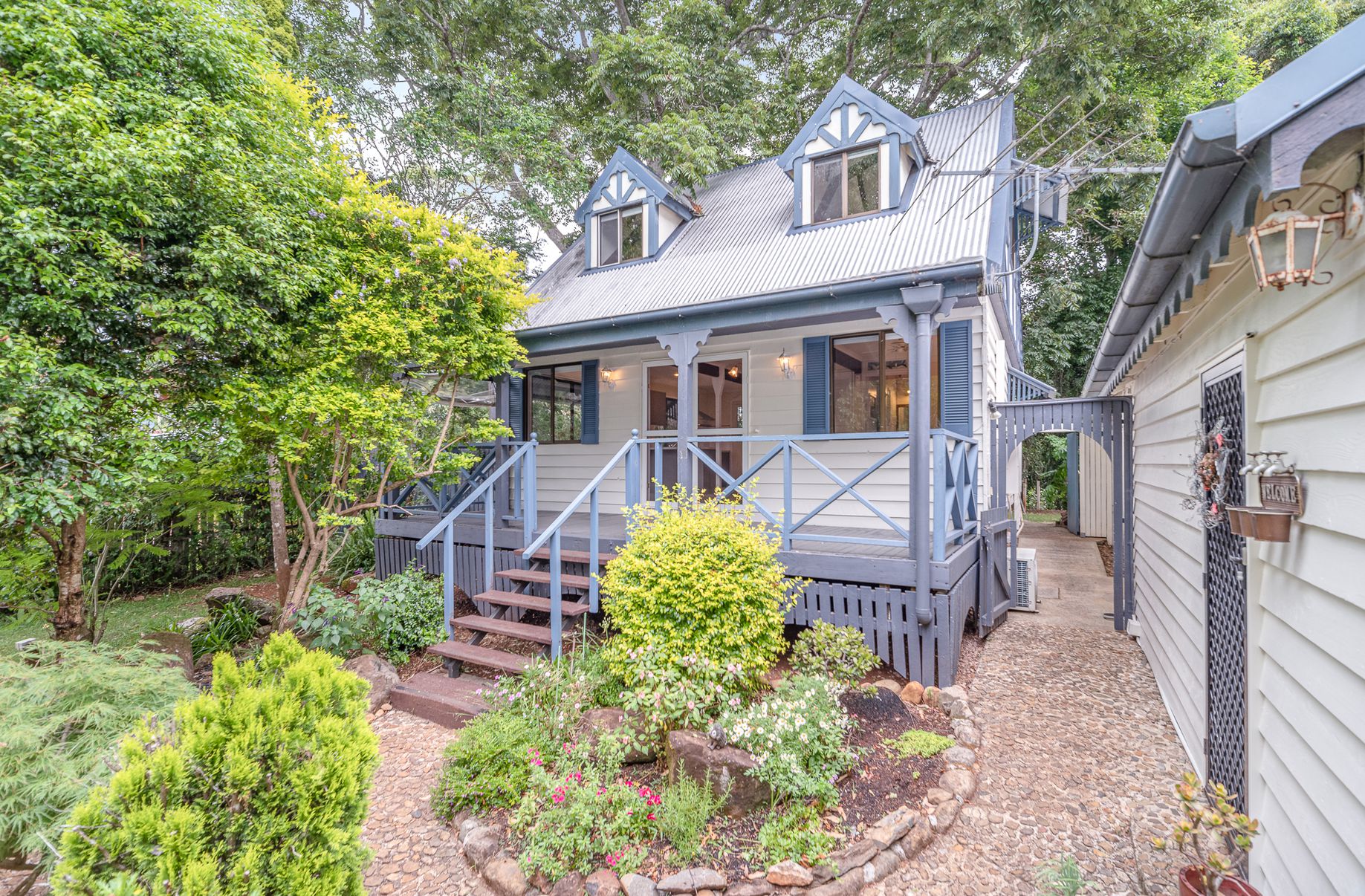 62 Macdonnell Road, Tamborine Mountain Oxbridge Global Real Estate