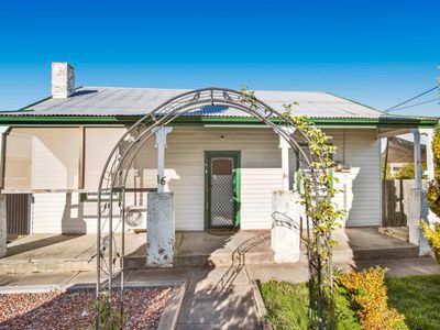 16 Prouses Road, North Bendigo