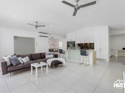 16 Conway Close, Bentley Park