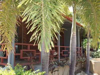 1 / 6 Howard, Cooktown