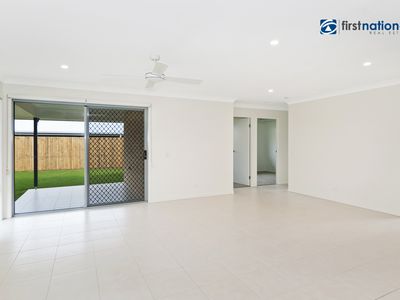 4 Bayside Avenue, Jacobs Well