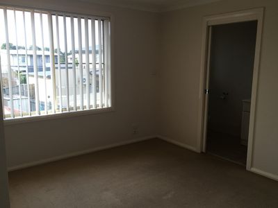 2 / 16 Seymour Drive, Flinders