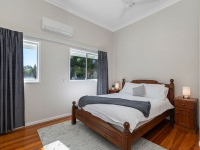 385 Stanley Street, North Ward