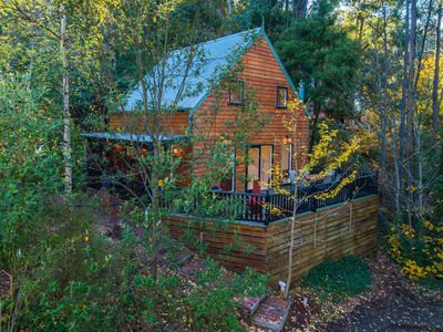 100 Douglas Road, Mount Macedon