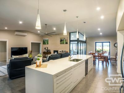 409 Gwydir Highway, Glen Innes