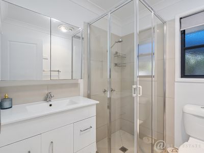 3 Flinders Court, Lammermoor