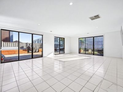 4 Corymbia Lane, Cranbourne West