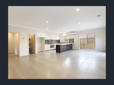 2 / 70-74 Christies Road, Leopold