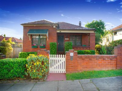 11 Frances Avenue, Strathfield South