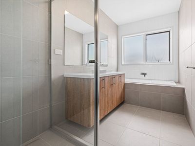 45 Fairground Promenade, Berwick