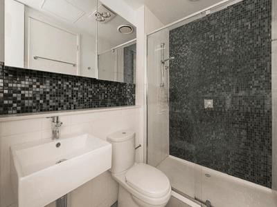 1713 / 18 Mt Alexander Road, Travancore