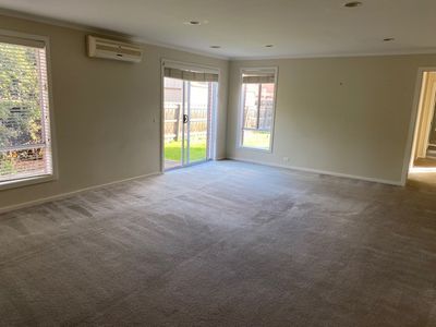 104 Rosegrange Boulevard, Tarneit