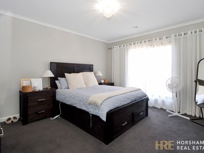 5 Hughes Street, Horsham