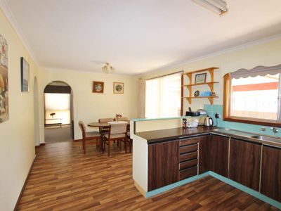 6 Prest Court, Mansfield