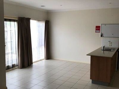 11 Hickory Drive, Narre Warren South