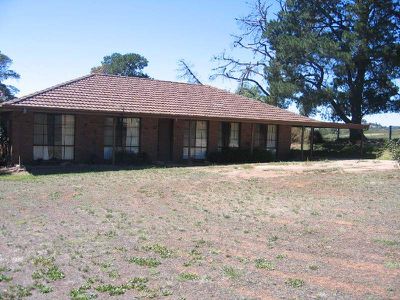 58 JACKSONS LANE, Heathcote