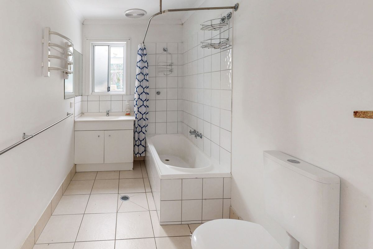 1124 Louis Bazzo Drive, Cootharaba