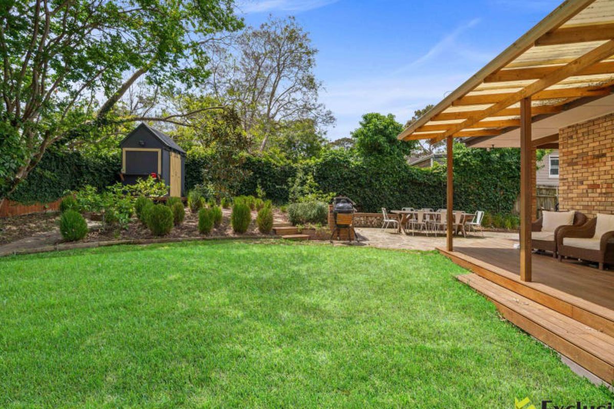 15 Kooloona Crescent, West Pymble