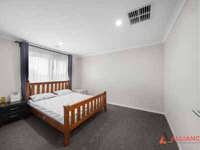 2 Riverine Street, Wollert