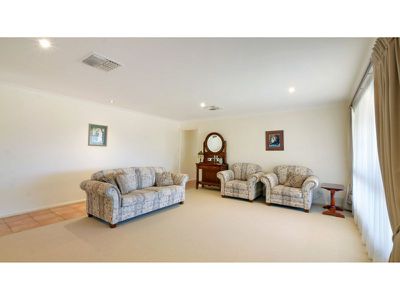 1R Dunlop Road, Dubbo